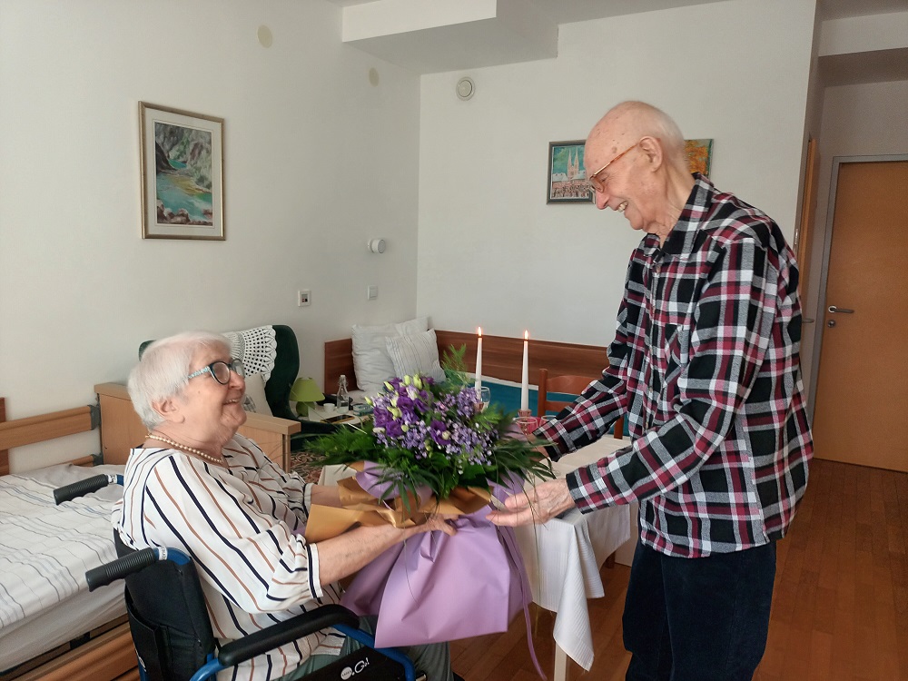 Senecura dom za starije